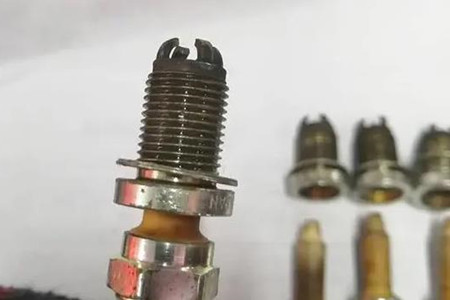 航模火花塞壳体加工的难点及解决方法